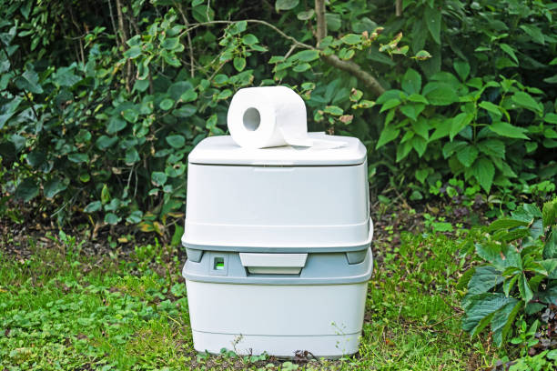 Portable Toilet Options We Offer in Pontiac, MI